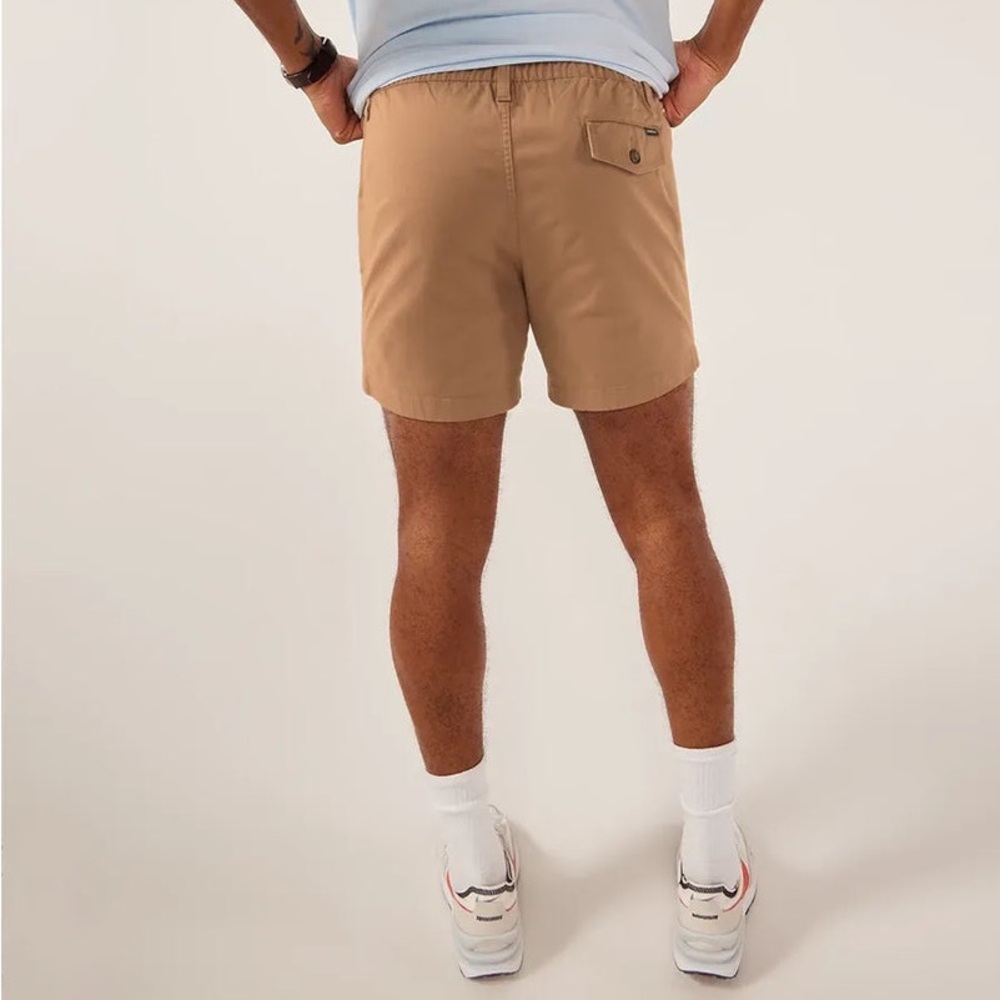 Chubbies 5.5” inseam stretch shorts - Picture 3 of 8